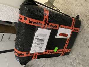 Another package arrives: 2x100G linecard for ASR9k