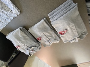 I folded the laundry - a bunch of M, L and XL IPng polos, they are pretty schmick!
