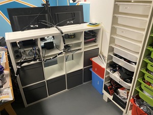 Cablemanagement! I've rerouted all cabling of Summer and Jessica, and I am pretty happy with the results!