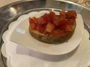 Amuse Bouche: Pan con Tomate