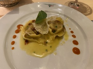 Secondi: Cappellacci Caprese with Buffel Mozzarella and sun-dried tomato