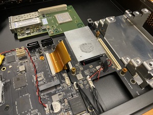 They added an OCP 2.0 breakout which can house any number of 1G, 2.5G, 10G, 25G network cards. Pictured here is the Mellanox ConnectX-5 with 2x25G.