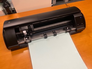The new Silhouette Cameo v5 that I got for the occasion, and likely many more future occasions for arts and crafty business!