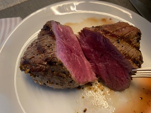 The first Limosine steak I make on the BBQ - it was requested bleu, and that is how the chef made it.