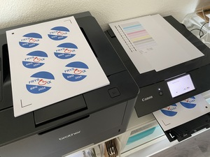 A picture of the printing station, these pins are a bit bigger, so they fit only six to a page.