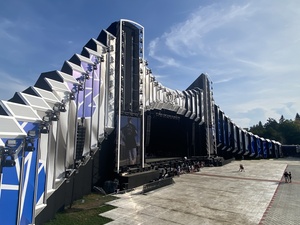 The Main Stage at ZOA24, which is pretty impressive considering it's in the middle of a field in Opfikon.
