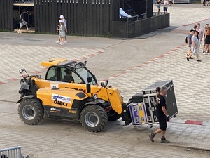After the 'babes, I see a forklift retrieve a few flight cases of equipment; it's all in a day's work I suppose
