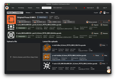 A screenshot of the PrusaSlicer showing the printer stats and directly communicating with it over The Cloud (eg. somebody elses computer)