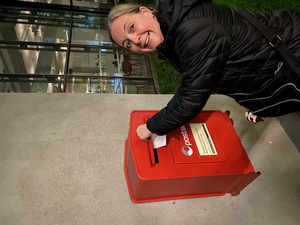We write Quinn a postcard and Marina dutifully puts it in the mail. If it doesn't arrive, here's proof that we at least tried!