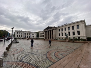 The univerity square with on the far side, Domus library. NONOG and NIX have good taste in venues!