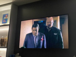 The evening entertainment back at home continues to cherish Norway: Lilyhammer