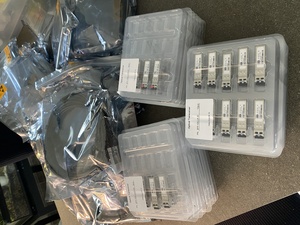 The transcievers from Starry Optics arrive. There's a good 225 of them here, and a bunch of 40G to 4x10G and 100G to 4c25G DAC breakout cables too