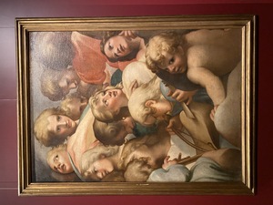 One of the (few) paintings in the gallery that really spoke to me. Although there's many faces here, the one of the girl in the middle really draws my attention. It's well done.