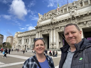 A selfie of Marina and I in front of Milan main station, we're about to pick up Quinn!
