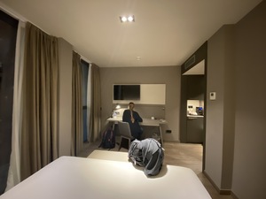 Our hotelroom in Upper Diagonal is not too shabby!